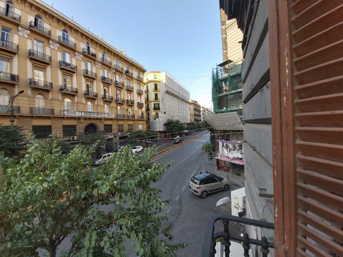 Dormire A Napoli Centro Holiday House Casa Vacanza Exterior photo