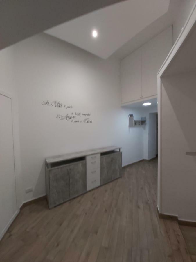 Dormire A Napoli Centro Holiday House Casa Vacanza Exterior photo